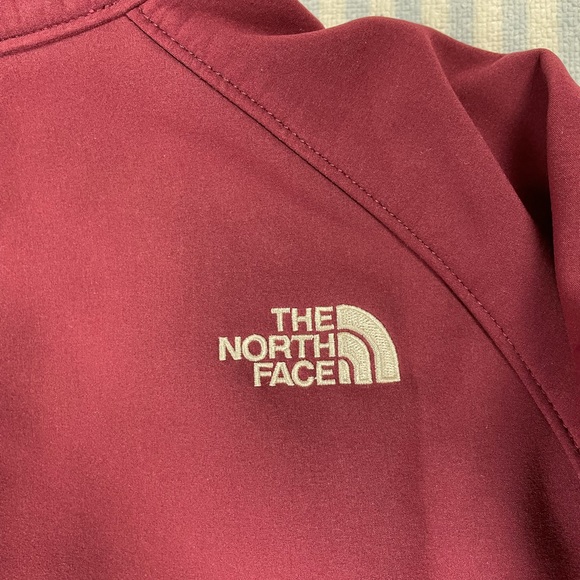 The North Face soft shell jacket - Picture 7 of 8
